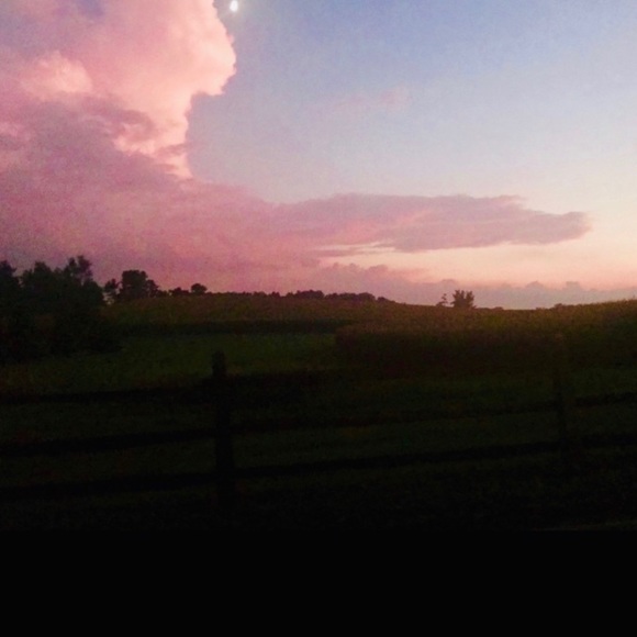 Meet your Posher, DevereauxCassie - Picture 4 of 12